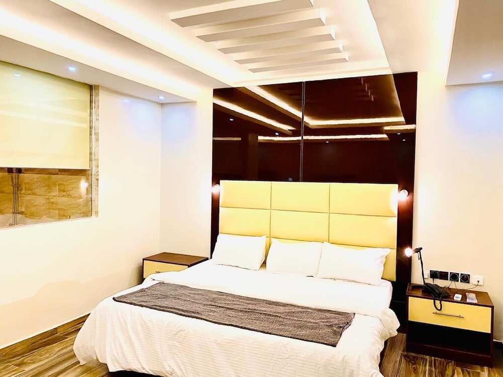 Deluxe Double Room, Smoking, Balcony