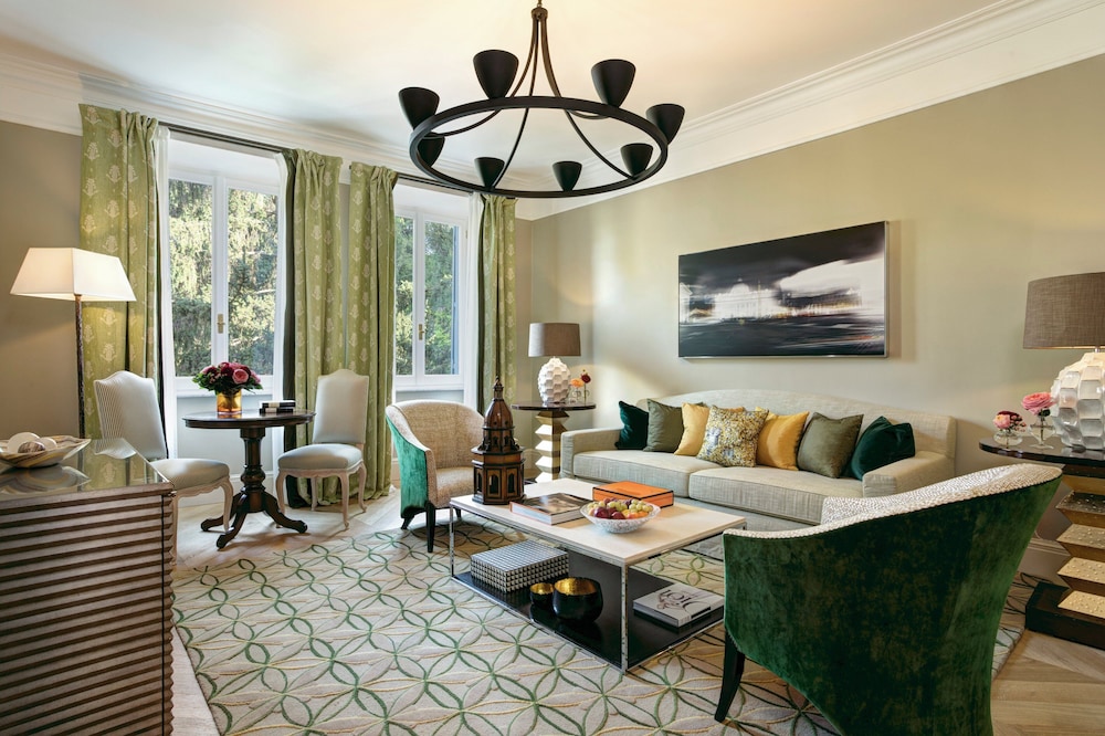Family Suite (Non Smoking)