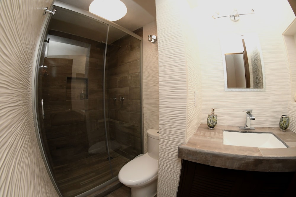 Design Room, 1 Bedroom, Shared Bathroom, Mountain View photo 3