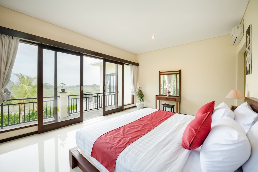 3 Bedrooms Villa with Pool View - Photo 5
