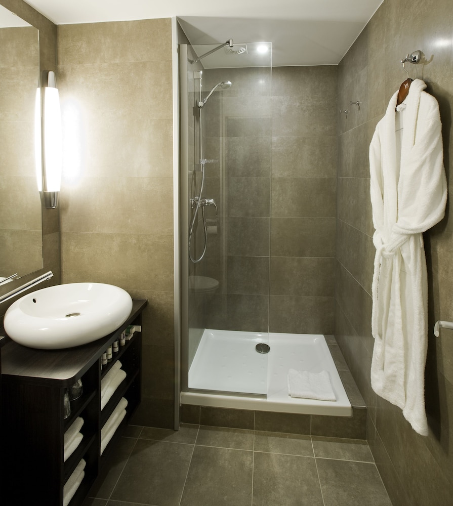 Superior Double Room, 1 Double Bed with Sofa bed - Photo 4