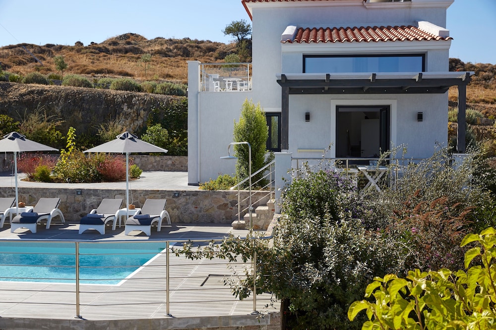 Villa, 2 Bedrooms, Private Pool, Sea View photo 2