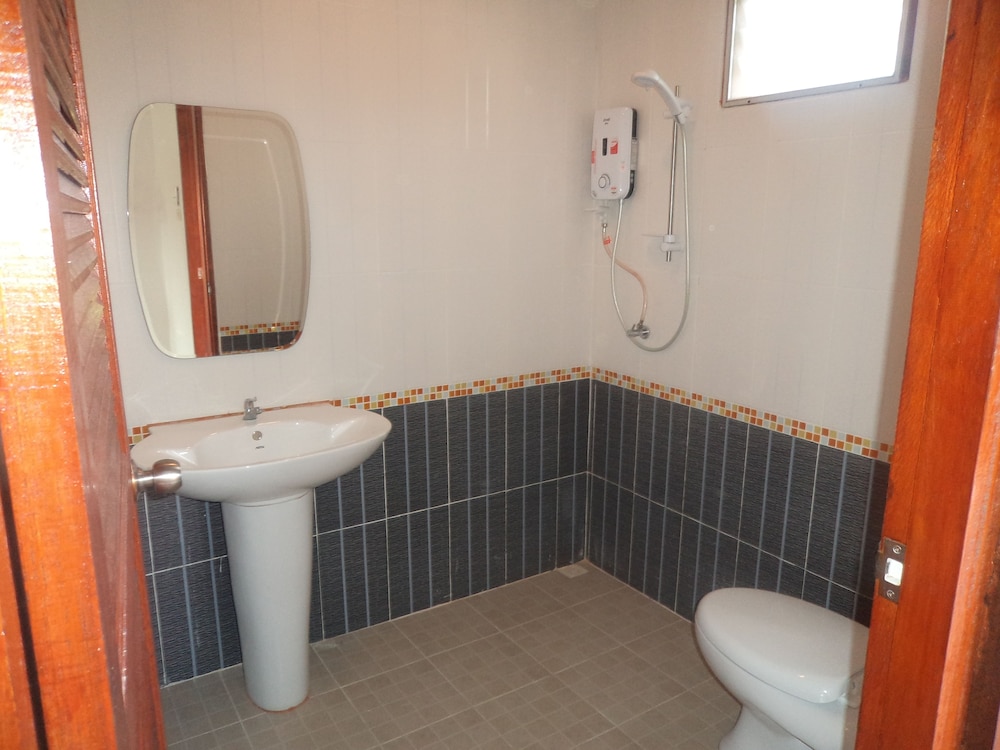 Standard Twin Room photo 2