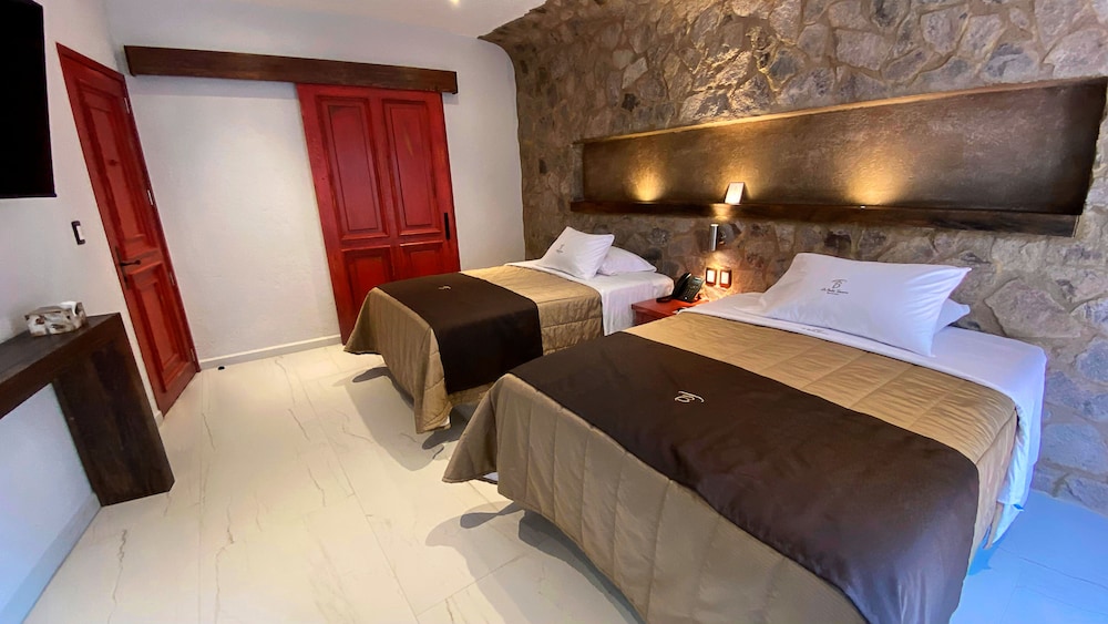 Comfort Double Room, 2 Queen Beds, Balcony, Resort View photo 3