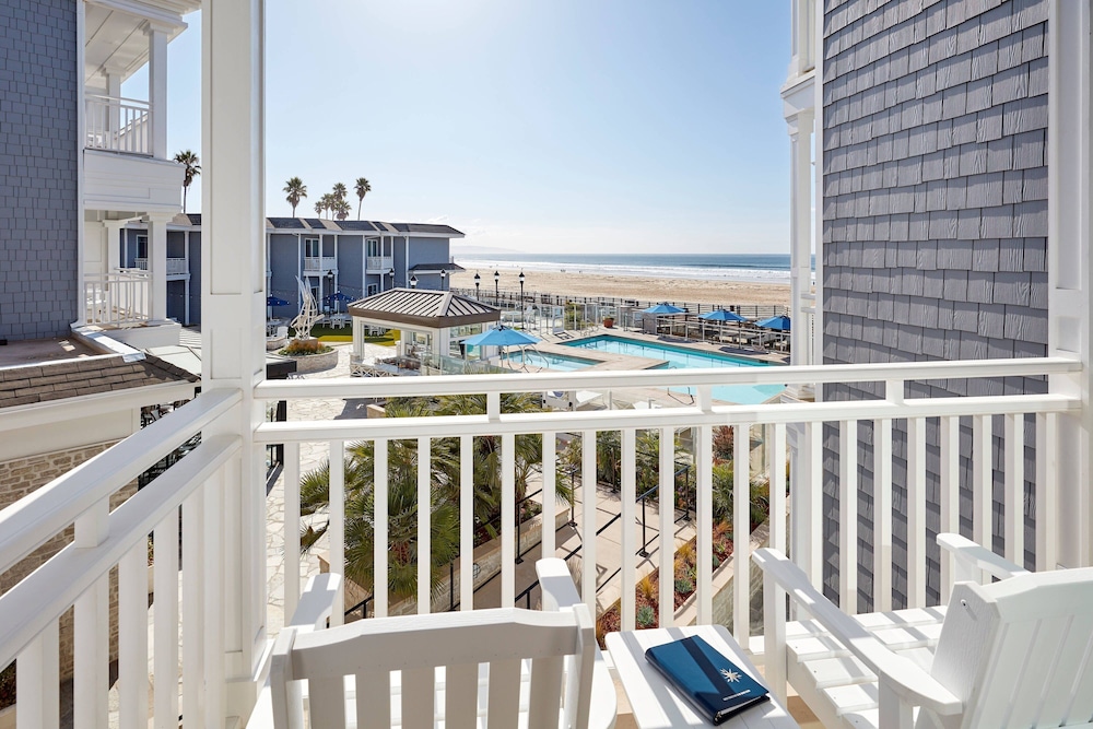 Premium Room, 1 King Bed with Sofa bed, Balcony, Oceanfront - Photo 5
