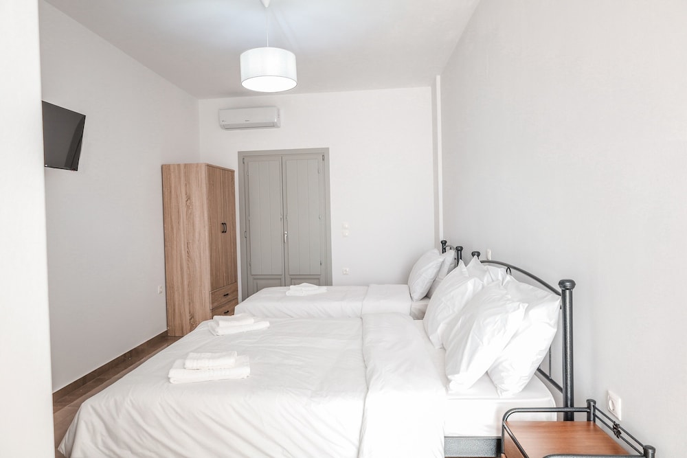 Basic Triple Room, Sea View