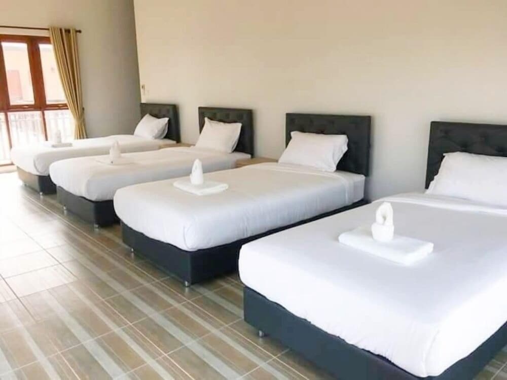 Family Quadruple Room photo 1