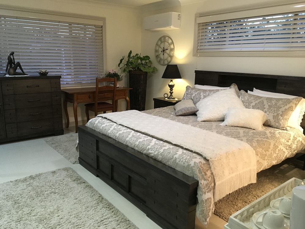 Deluxe Room (The Regal Room)
