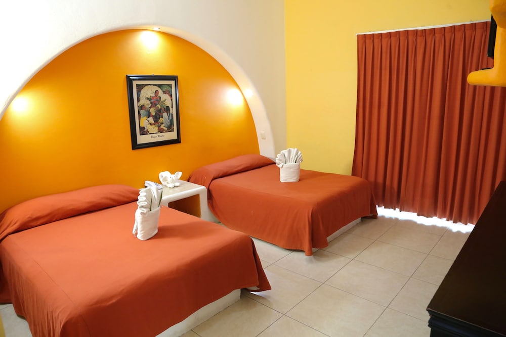 Standard Room, 2 Double Beds photo 1