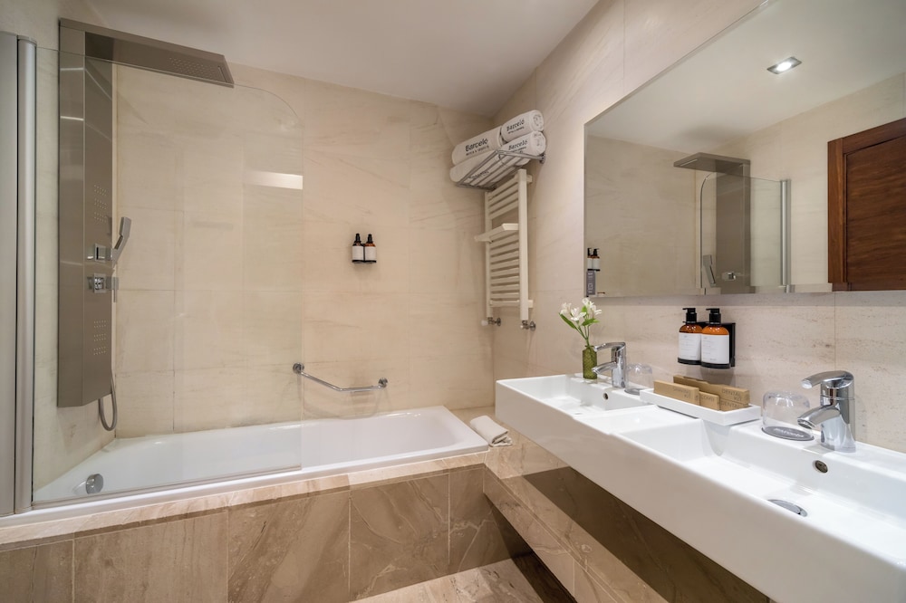 Standard Double Room (Extra Bed)