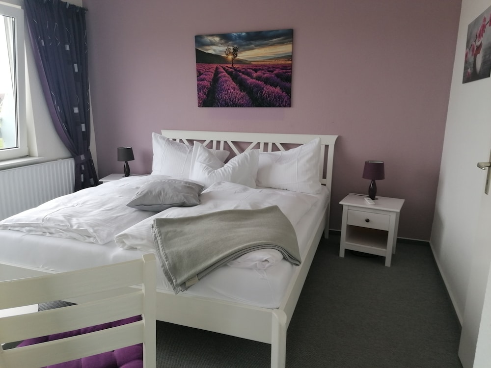 Comfort Quadruple Room, Courtyard View photo 1