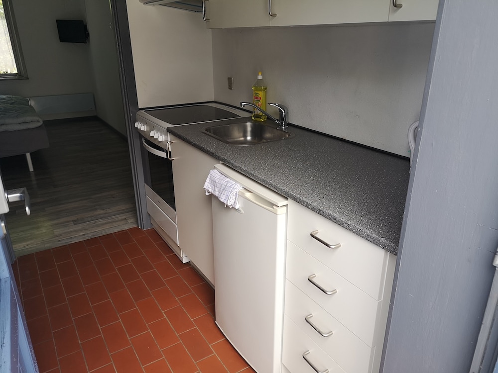 Basic Double Room, Kitchen photo 2