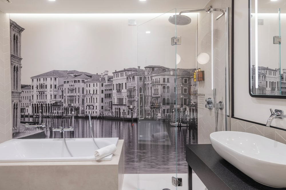 Suite Gran Canal thumbnail 6