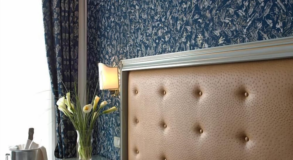 Standard Double or Twin Room, City View photo 3