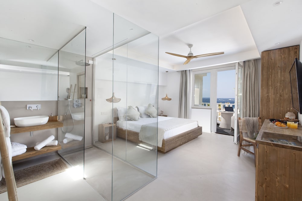 Classic Double Room, Balcony, Sea View - Photo 4