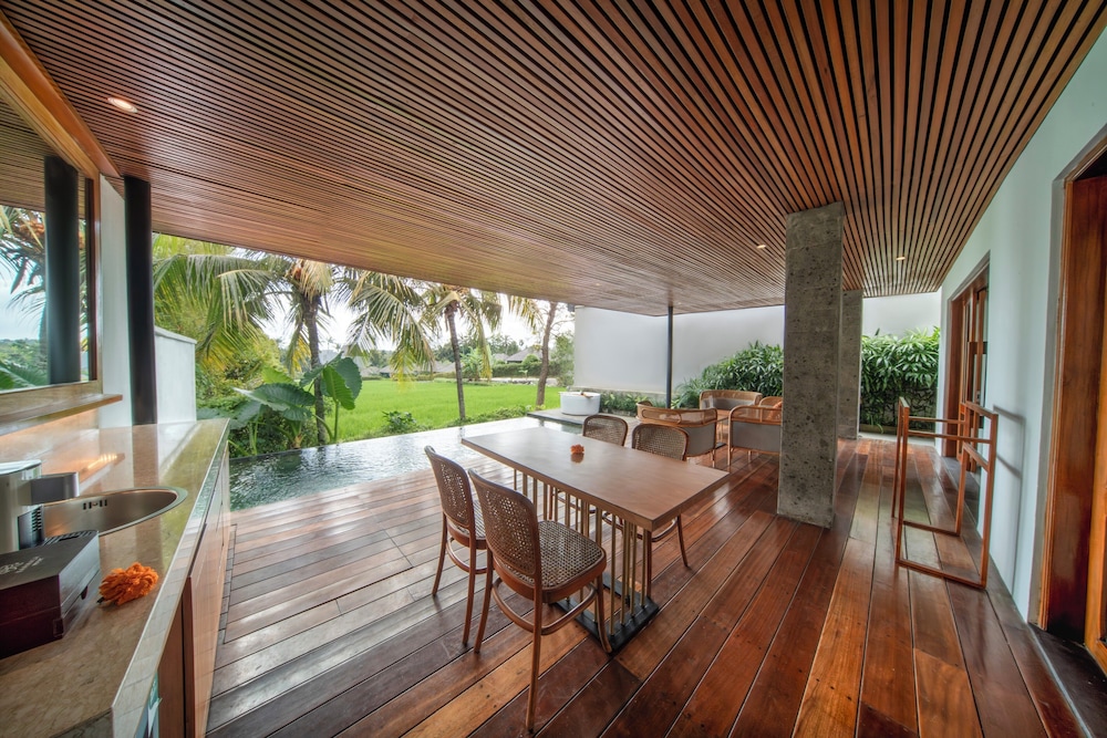 Grand 2 Bedroom Private Pool Villa with Ricefield View - Photo 23