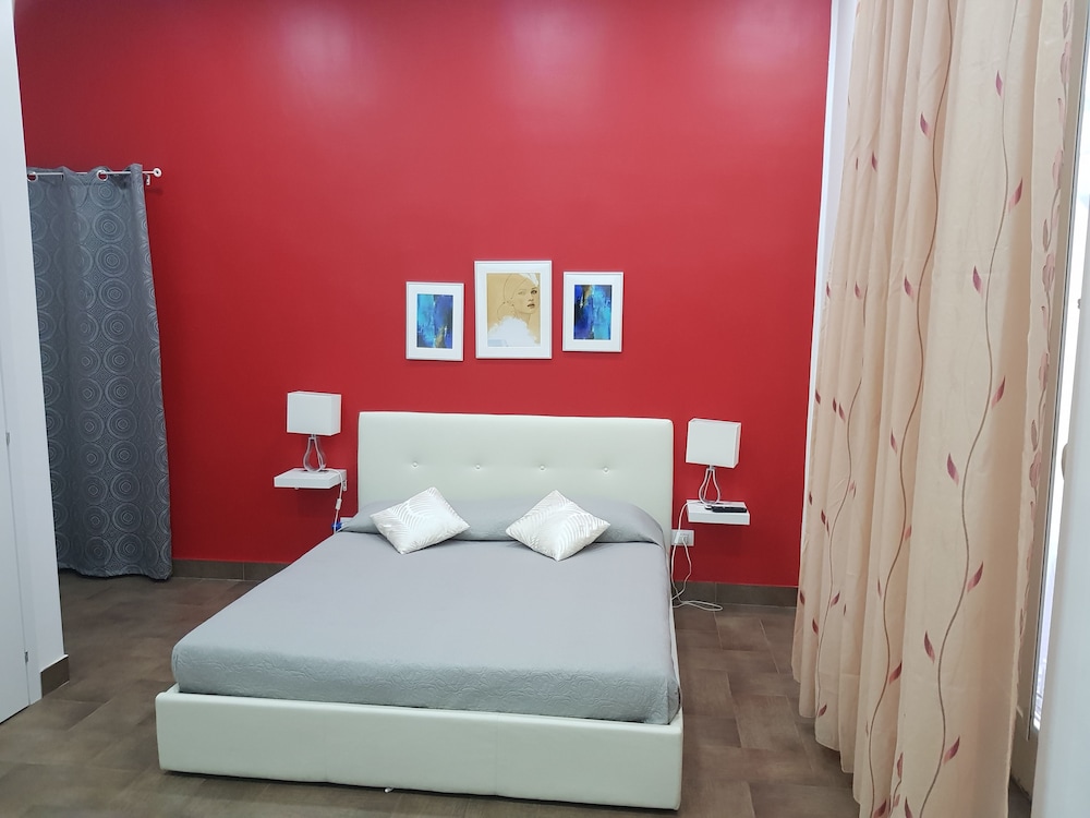 Deluxe Room, 1 Double Bed, Non Smoking, City View