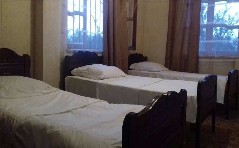 Standard Triple Room, Shared Bathroom photo 1
