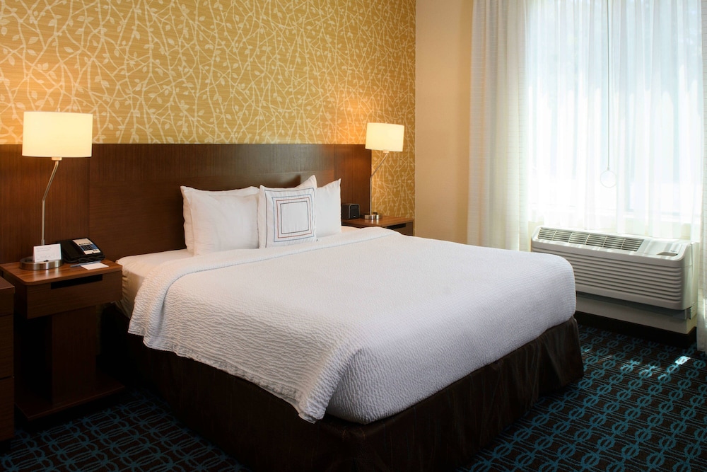 Room, 1 King Bed photo 3
