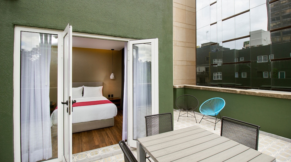 Panoramic Suite, 1 Queen Bed photo 3