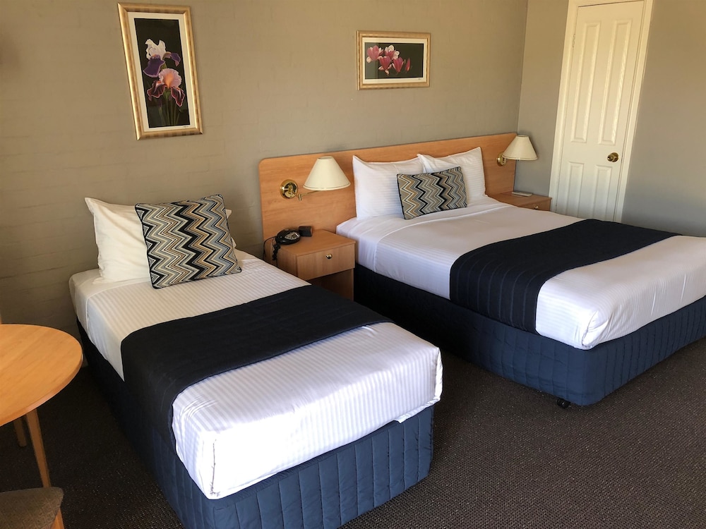 Standard Room, Multiple Beds, Non Smoking