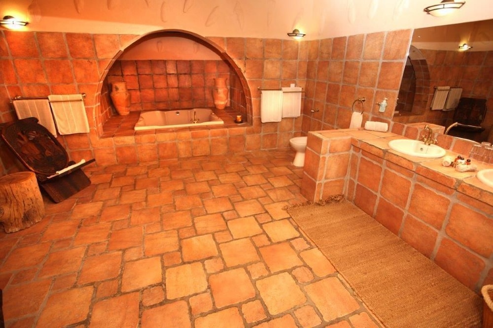 King Suite photo 3
