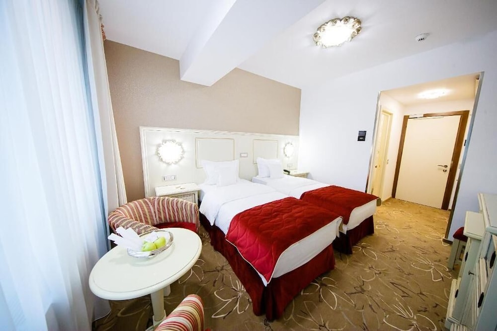 Twin Room 4* - With Free Access To Spa