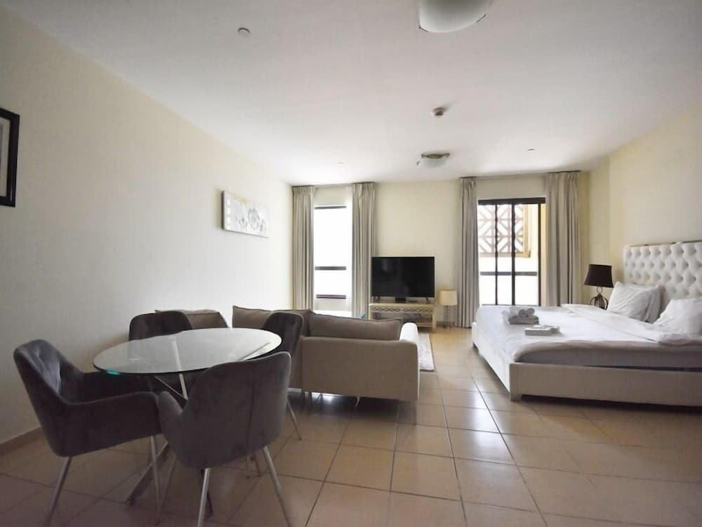 Standard Apartment photo 3