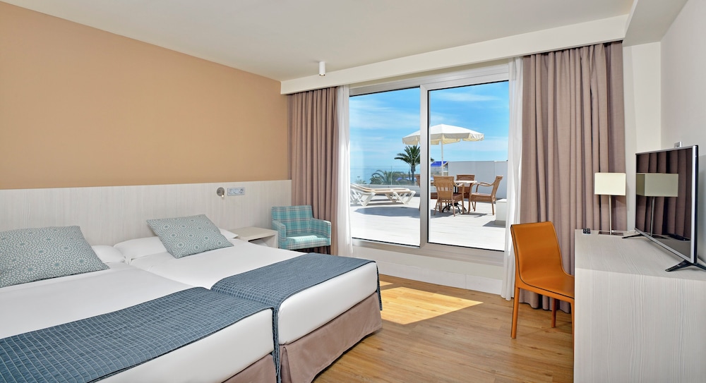 Suite, Sea View (Sol 2 Ad + 2 Ch)