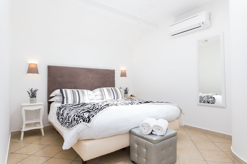 Suite (Attic) photo 3