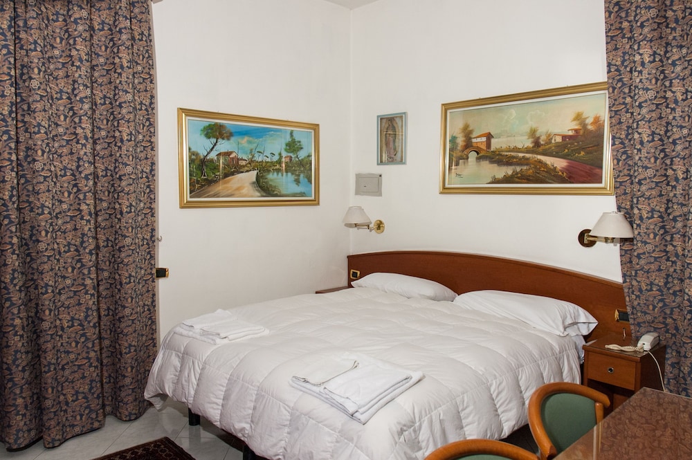 Suite, 1 Bedroom, Kitchen (1 King Bed) - Photo 7