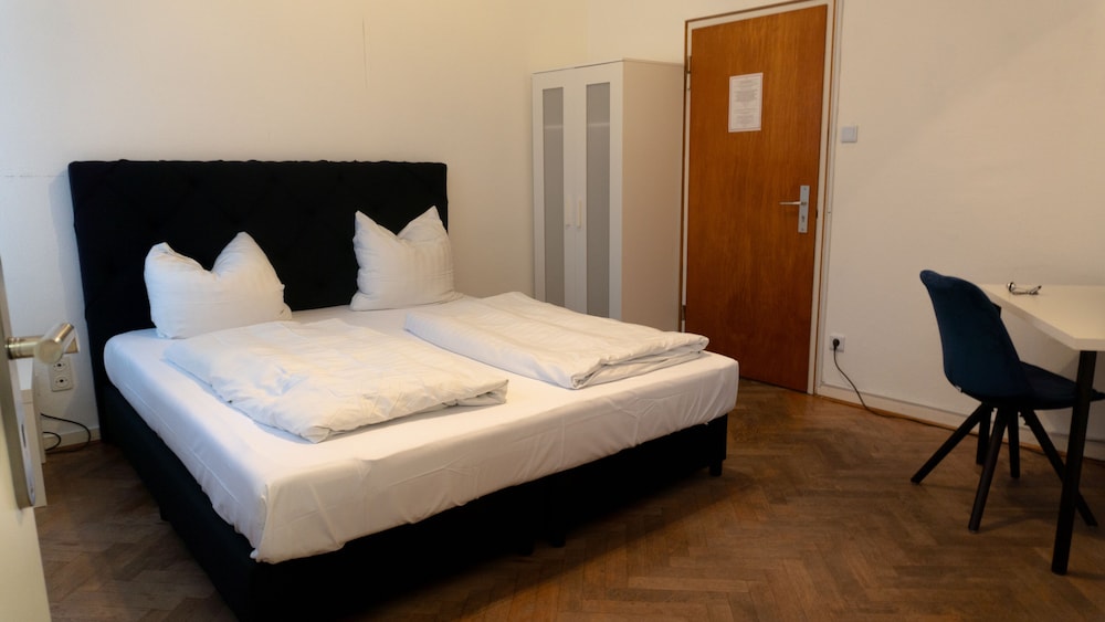 Comfort Double Room, Non Smoking, Private Bathroom photo 3
