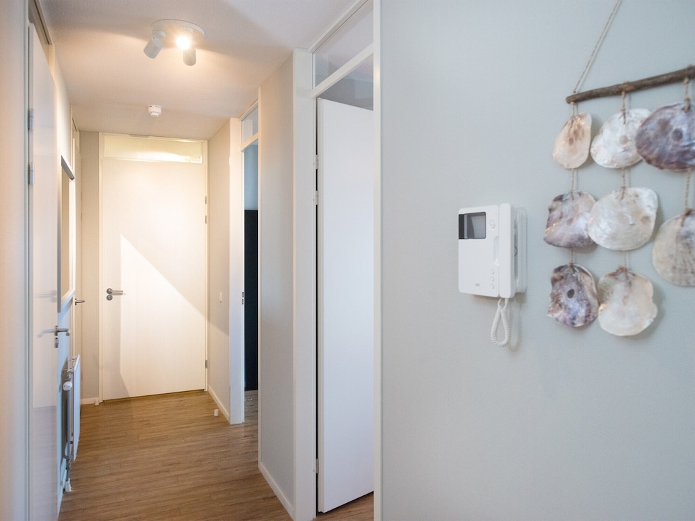 Classic Apartment, 2 Bedrooms photo 2