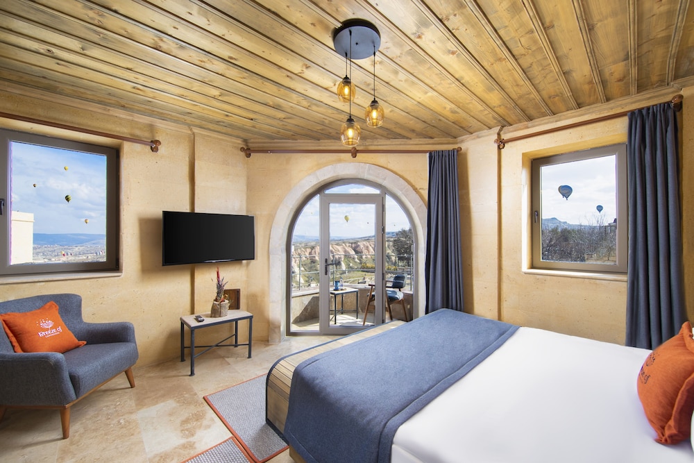 Deluxe Suite, Balcony, Valley View photo 3