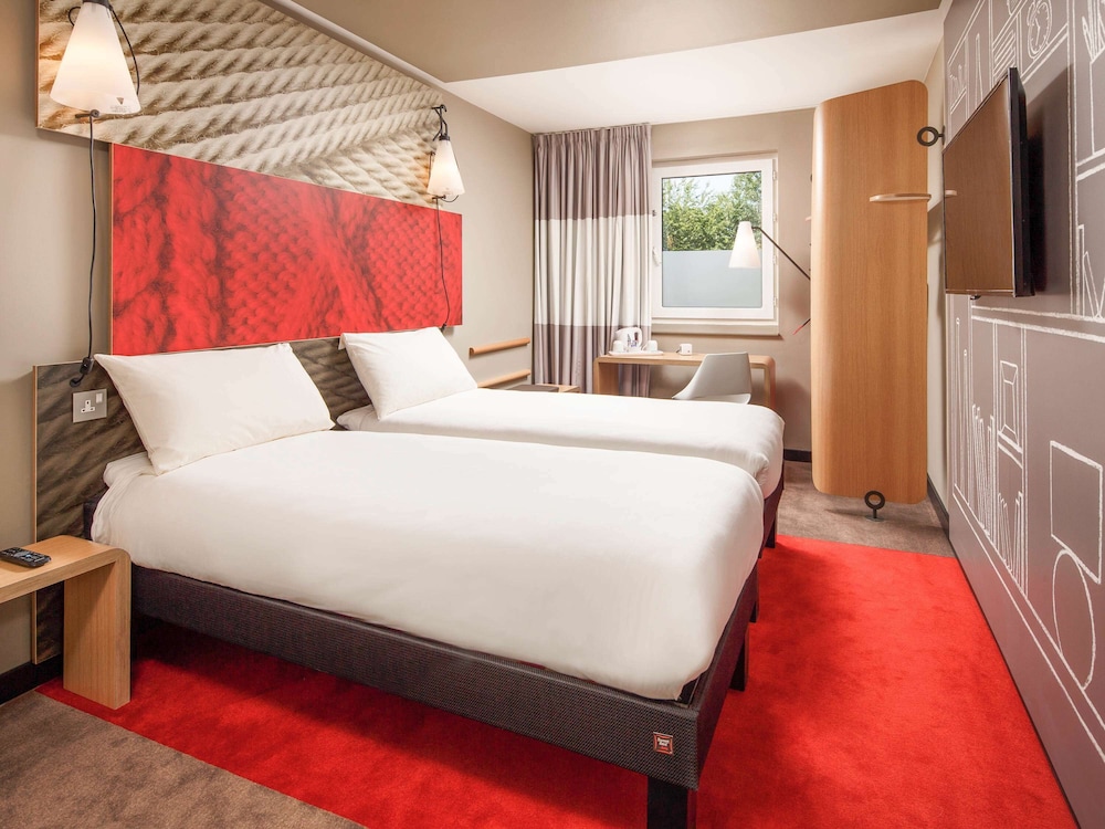 Standard Room, 2 Twin Beds photo 2