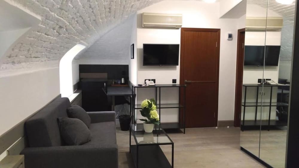 Standard Triple Room photo 2