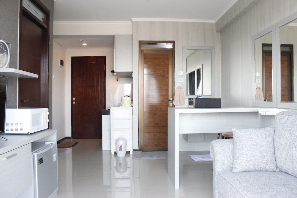 Room - Photo 4
