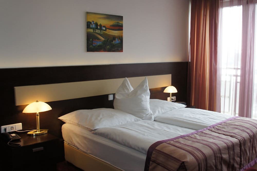 Double Or Twin Room photo 2