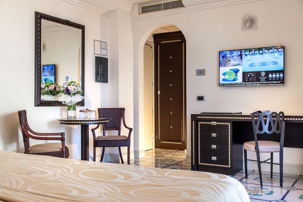 Deluxe Room, Sea View - Photo 1