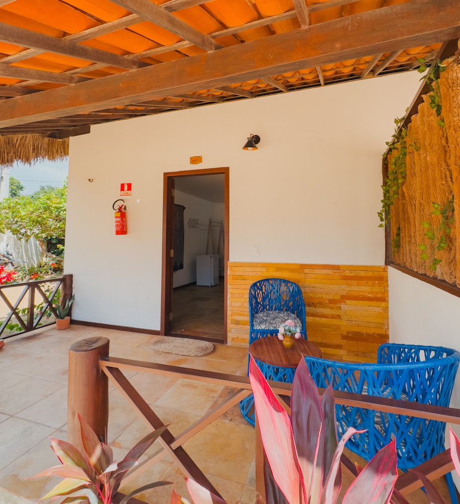 Classic Chalet, 1 Double Bed, Lanai, Garden View photo 1