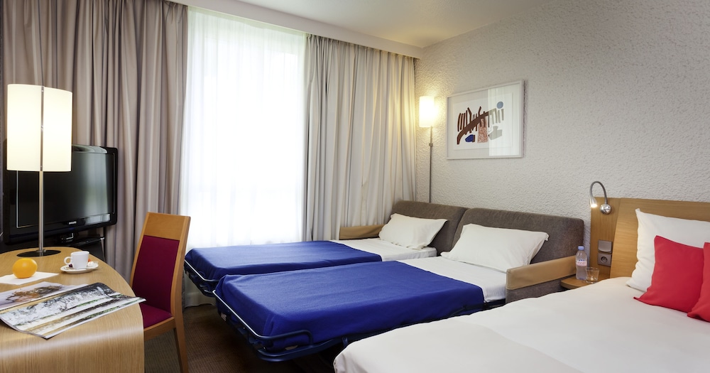 Superior Room, 1 Double Bed with Sofa bed photo 2