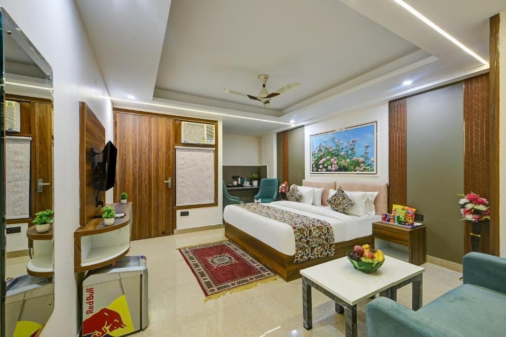 Deluxe Double Room, City View