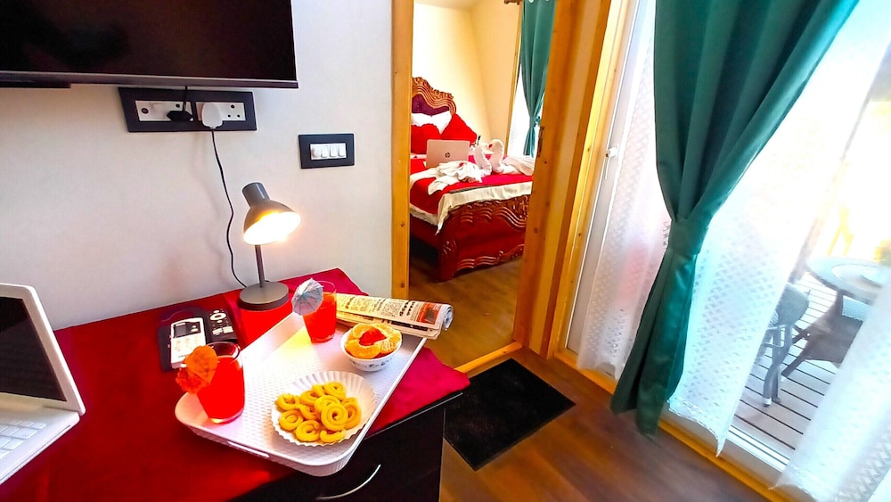 Luxury Suite photo 3