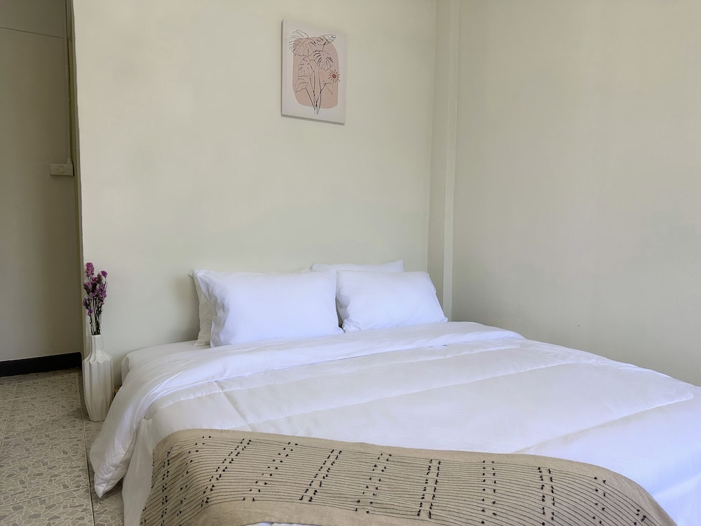 King Room with Balcony photo 1