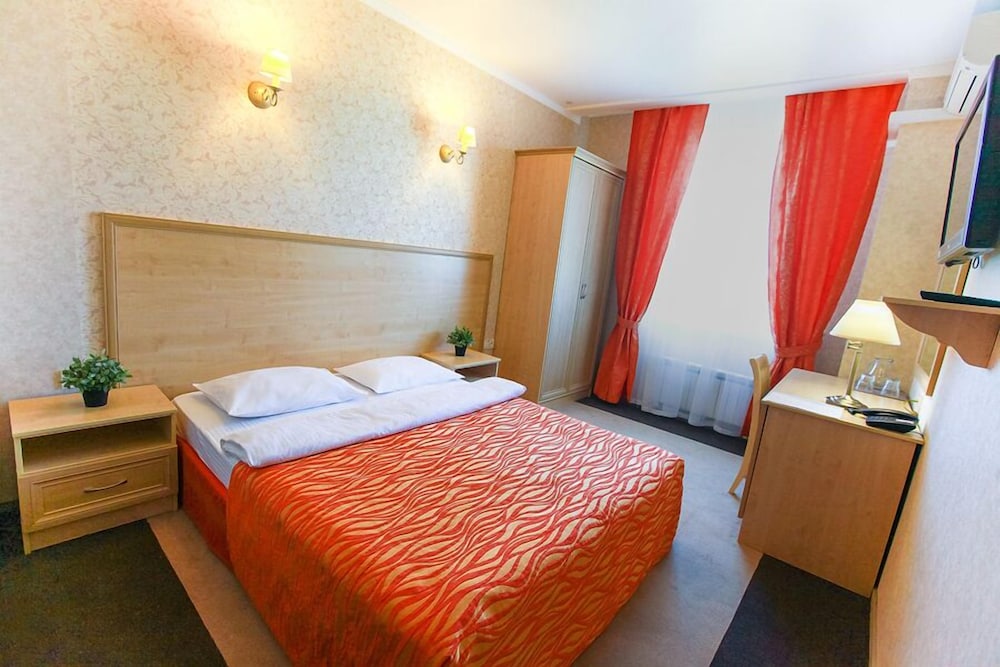 Standard Double Room, 1 Queen Bed, Non Smoking, City View