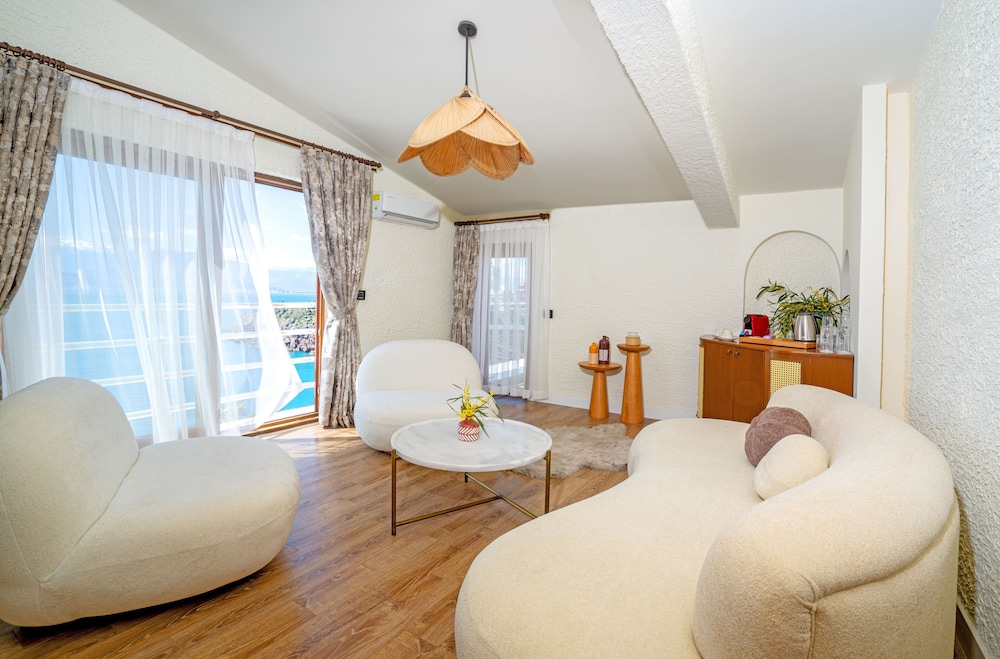 Luxury Suite, Terrace, Sea View