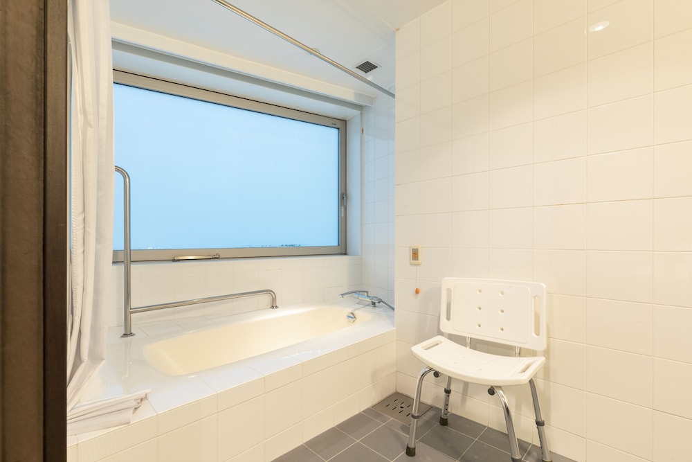 Universal Twin Room - Non-Smoking - Photo 2