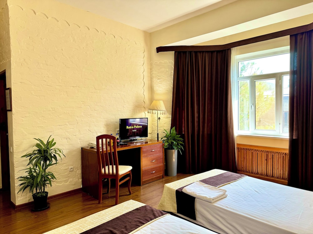 Standard Double or Twin Room - Photo 4