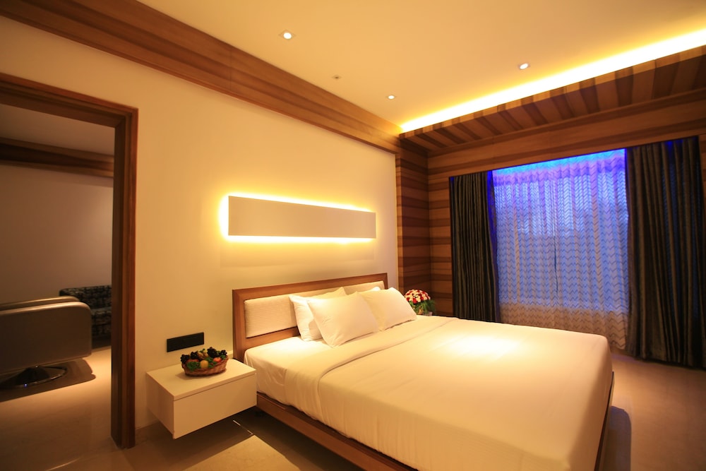 Luxury Suite photo 3