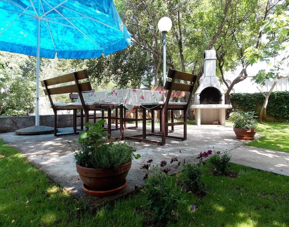 Apartment (Ivo - with parking - A4(2+2) - PRIZEM)